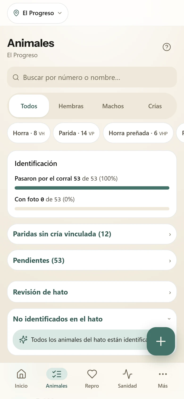 Captura real de la lista de animales del hato en la app Hatogest, con búsqueda y filtros por grupo